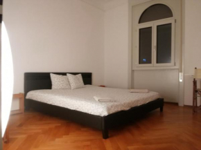 Private room in shared flat